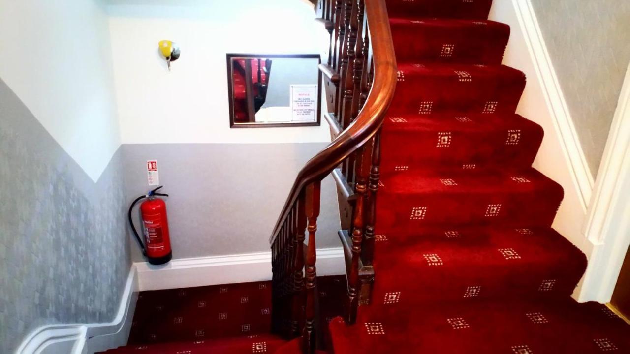 The Wilton International Bed and Breakfast Μπλάκπουλ Εξωτερικό φωτογραφία